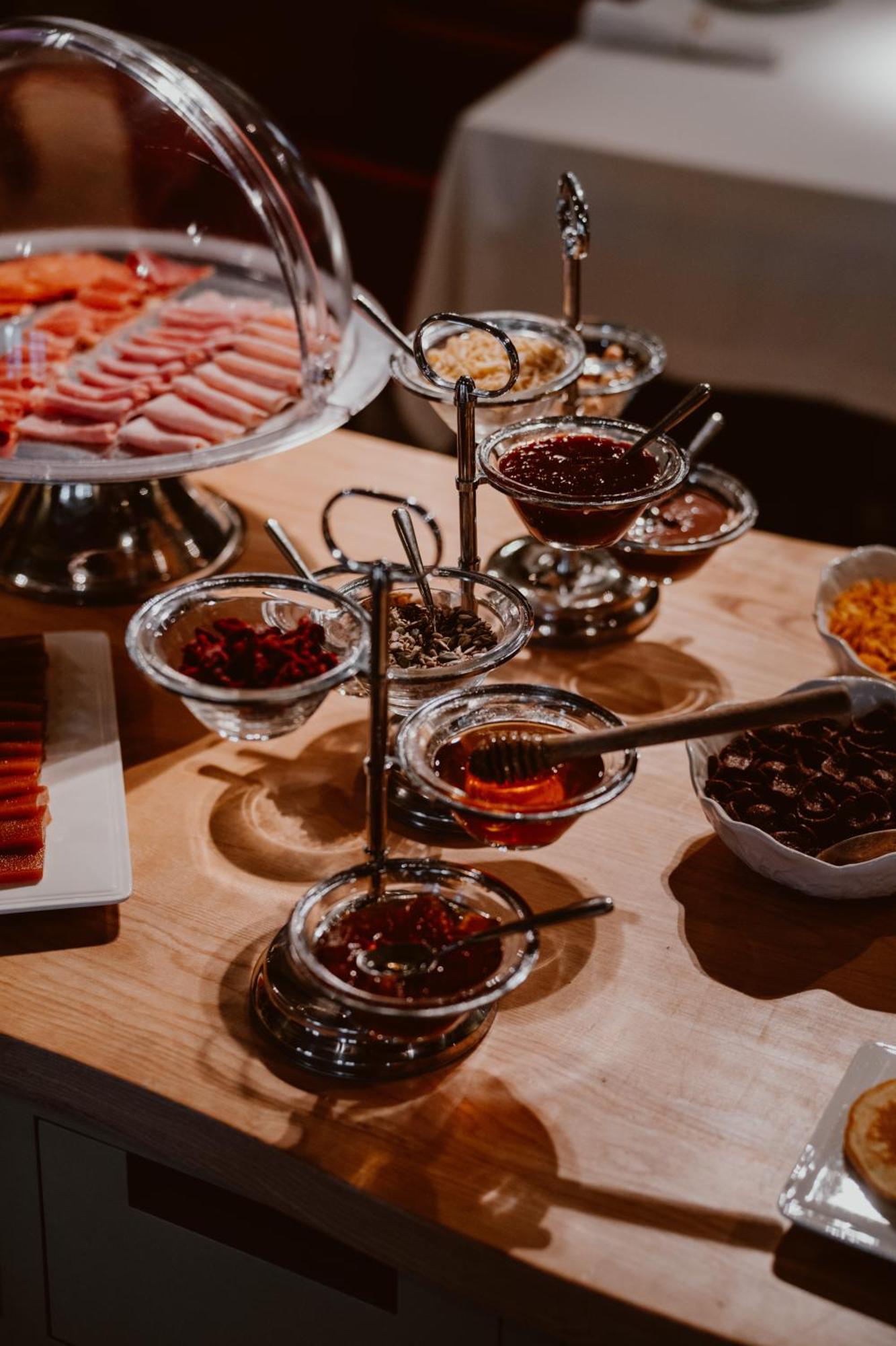 Hotel Da Oliveira Guimaraes Ngoại thất bức ảnh